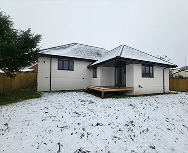 New build large executive bungalow, photo 2