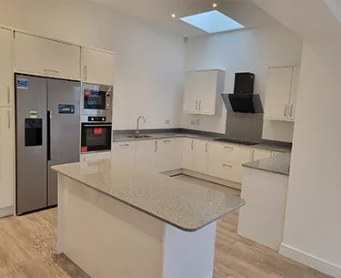 New build large executive bungalow, photo 3